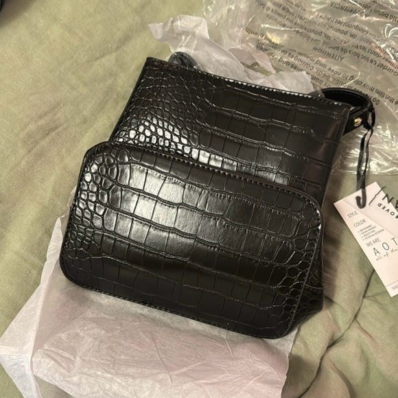 AOTA Elena Black Vegan Leather Croc Embossed Bucket Bag & Crossbody • NWT - Picture 11 of 16